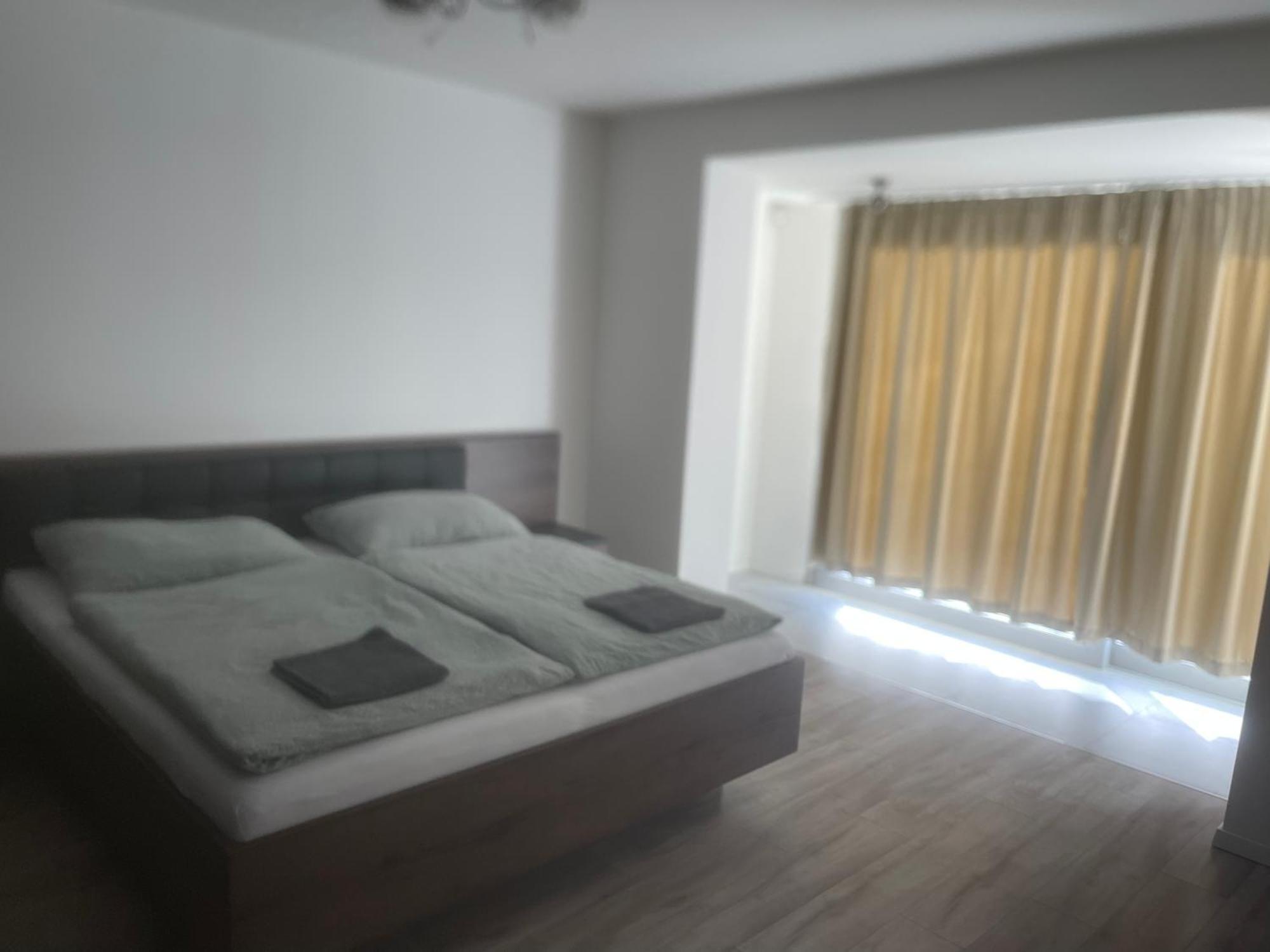 Apartmán Komfortne Byvanie S Garazou - Parkovanim